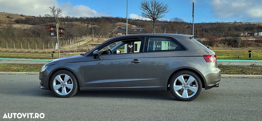 Audi A3 1.6 TDI DPF Ambition - 13