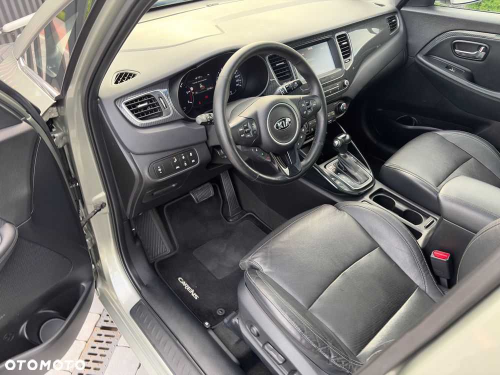 Kia Carens 1.7 CRDi Business Line 7os 7DCT - 20
