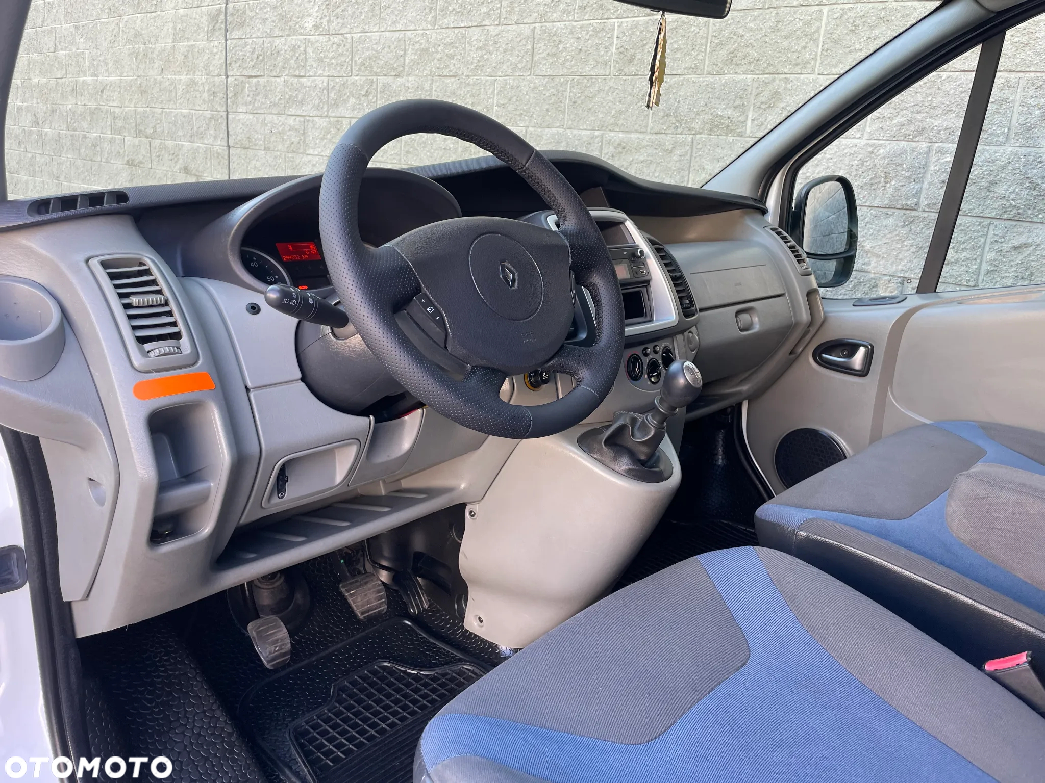 Renault Trafic 2.0 dCi 90 L2H1 - 9