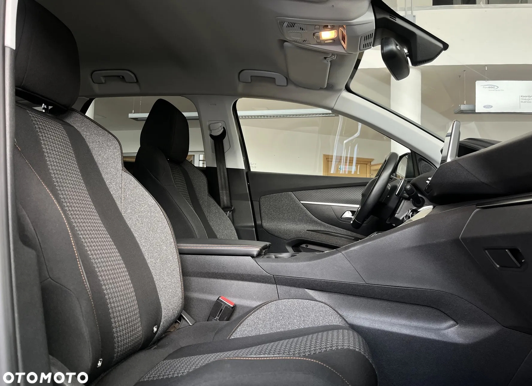 Peugeot 3008 1.2 PureTech Allure S&S EAT6 - 20