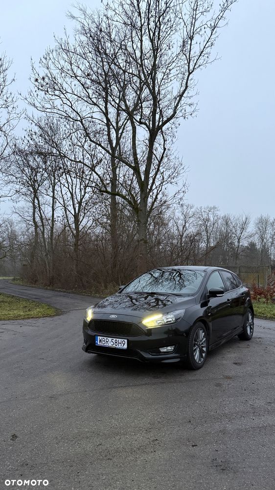 Ford Focus 1.0 EcoBoost Start-Stopp-System ST-LINE STYLE - 8
