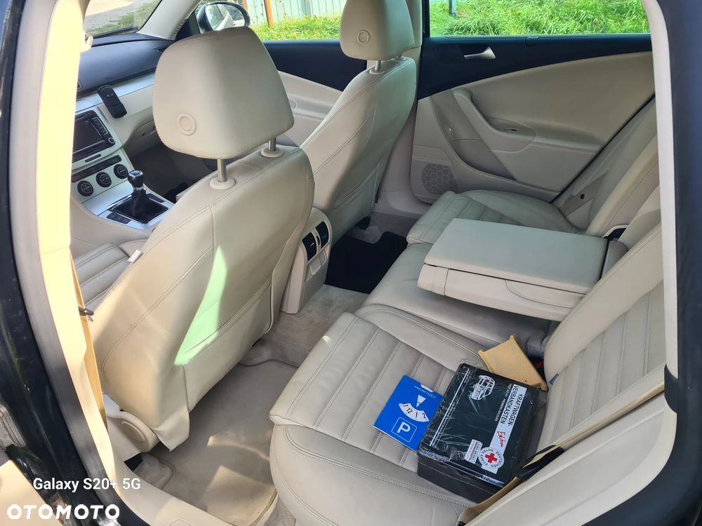 Volkswagen Passat 1.8 TSI Highline - 11