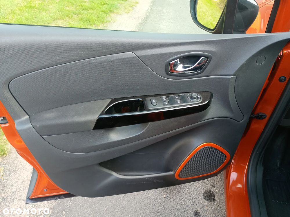 Renault Captur ENERGY TCe 120 EDC Luxe - 25