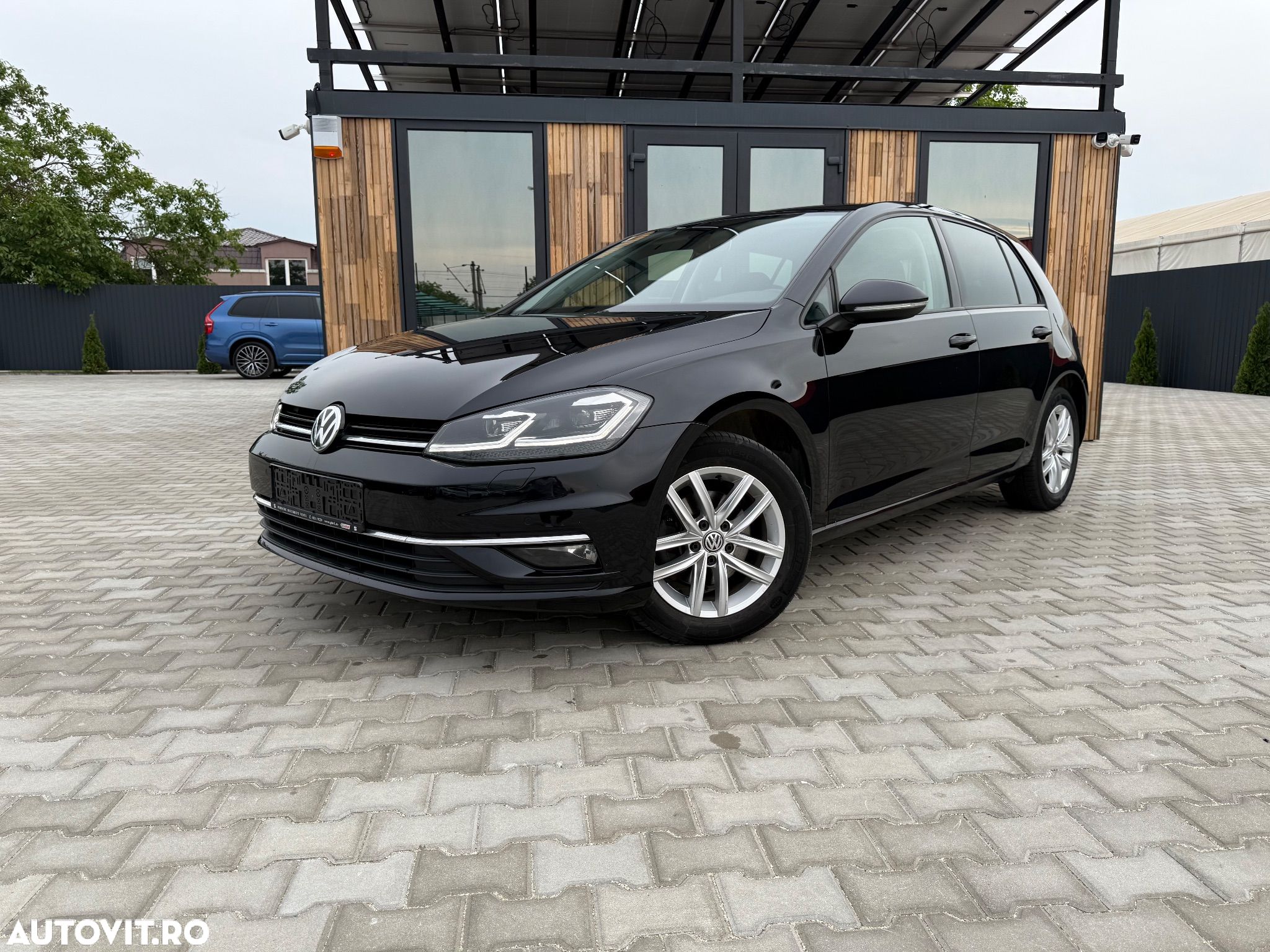 Volkswagen Golf 2.0 BlueTDI DSG Comfortline - 1