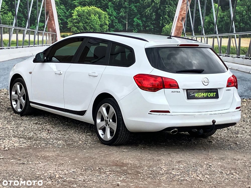 Opel Astra 1.4 Turbo Color Edition - 4