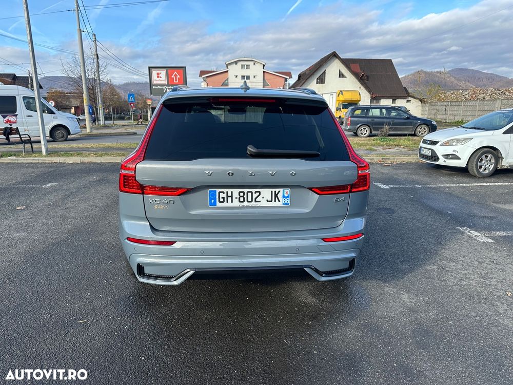 Volvo XC 60 B4 D Ultimate Dark - 6