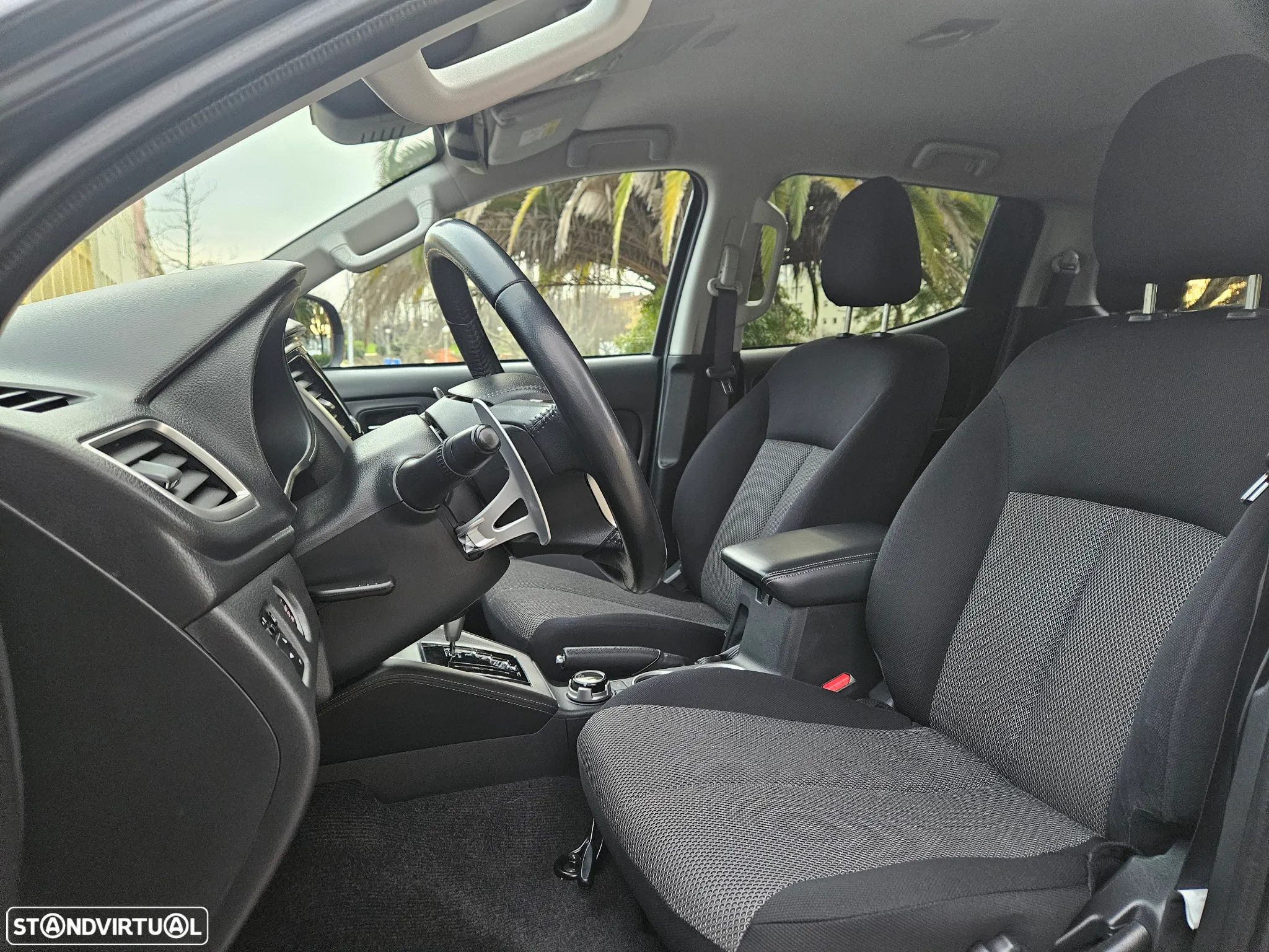 Mitsubishi L200 2.3 DI-D Strakar Space Cab Intense AT 4WD - 19
