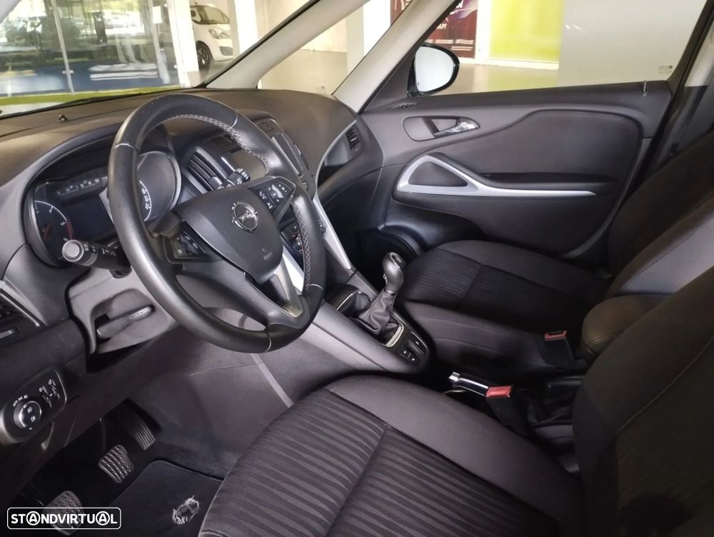 Opel Zafira - 13