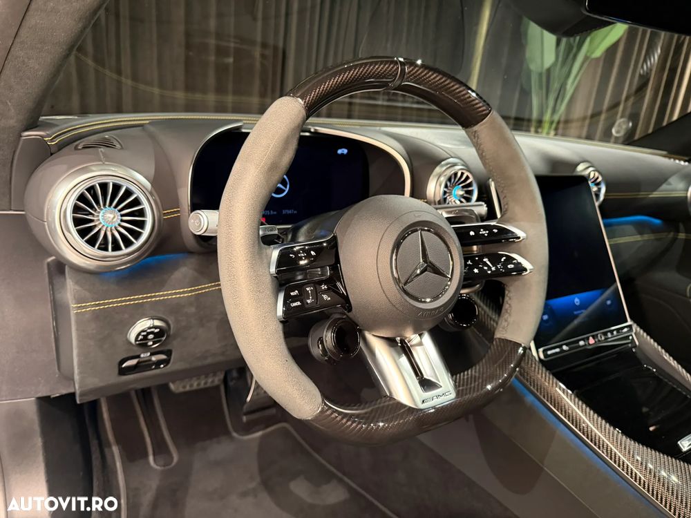 Mercedes-Benz AMG GT - 16