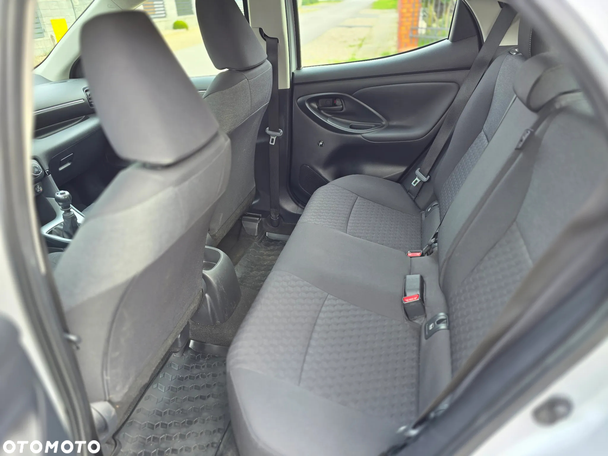 Toyota Yaris - 16