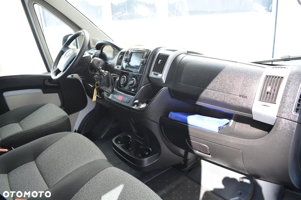Fiat Ducato 2,3 MuliJet 130KM średniak - 23