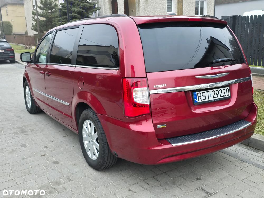 Chrysler Town & Country 3.6 Limited - 6