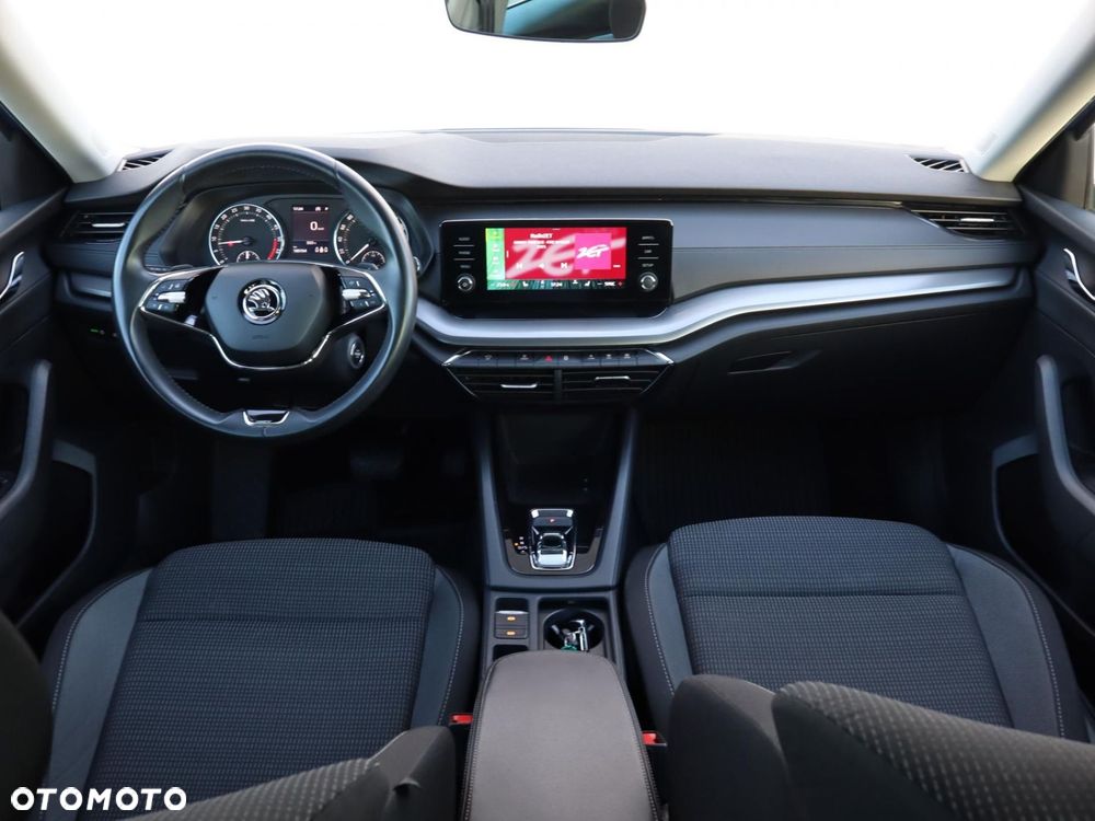 Skoda Octavia 2.0 TDI Ambition DSG - 6