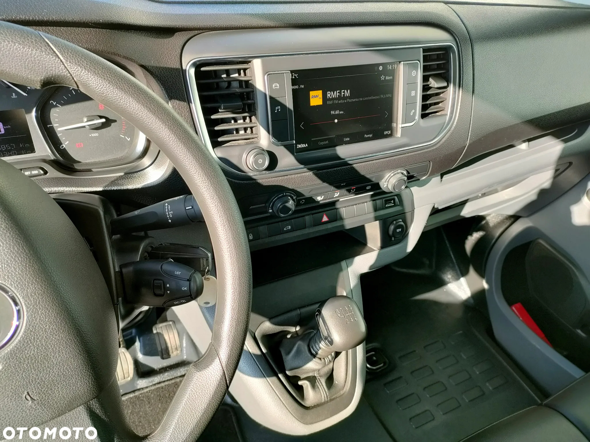 Opel Vivaro - 12