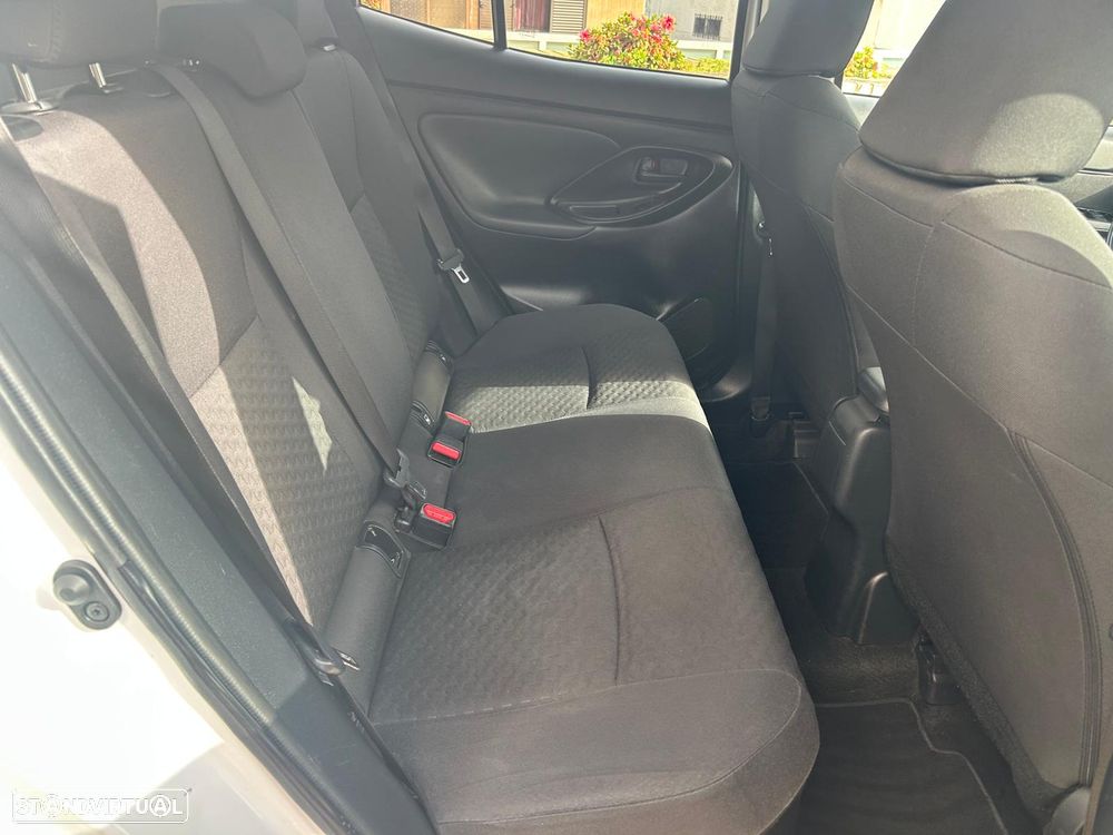 Toyota Yaris Cross 1.5 HDF Comfort Plus - 24