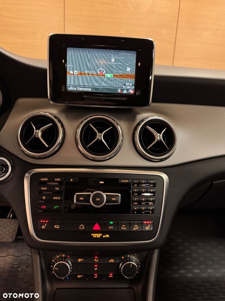 Mercedes-Benz GLA 250 4-Matic - 18