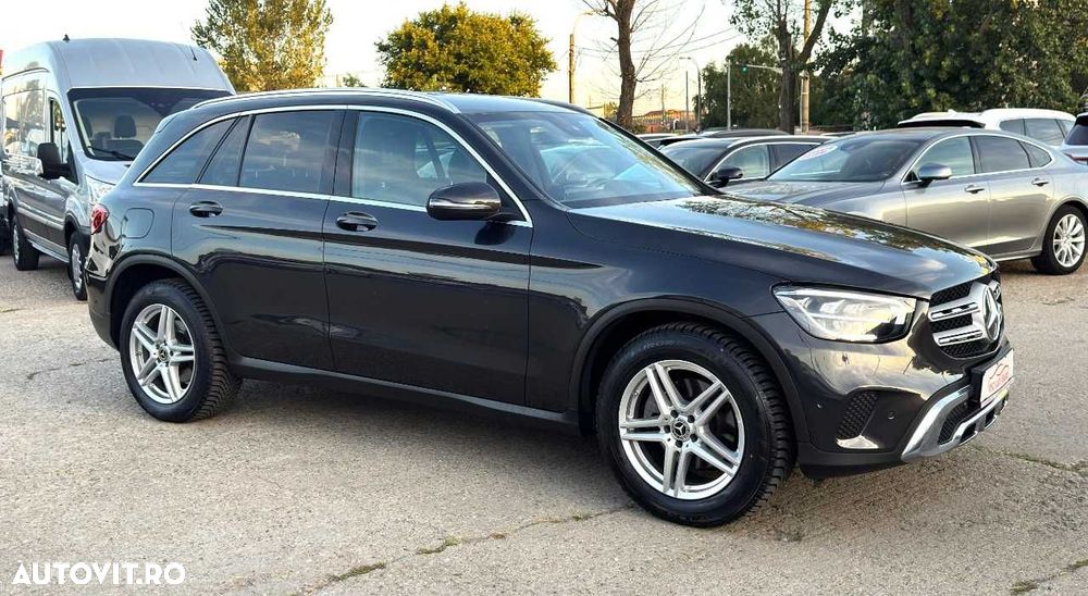 Mercedes-Benz GLC - 11