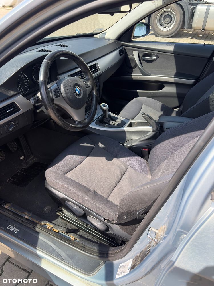 BMW Seria 3 320d - 9