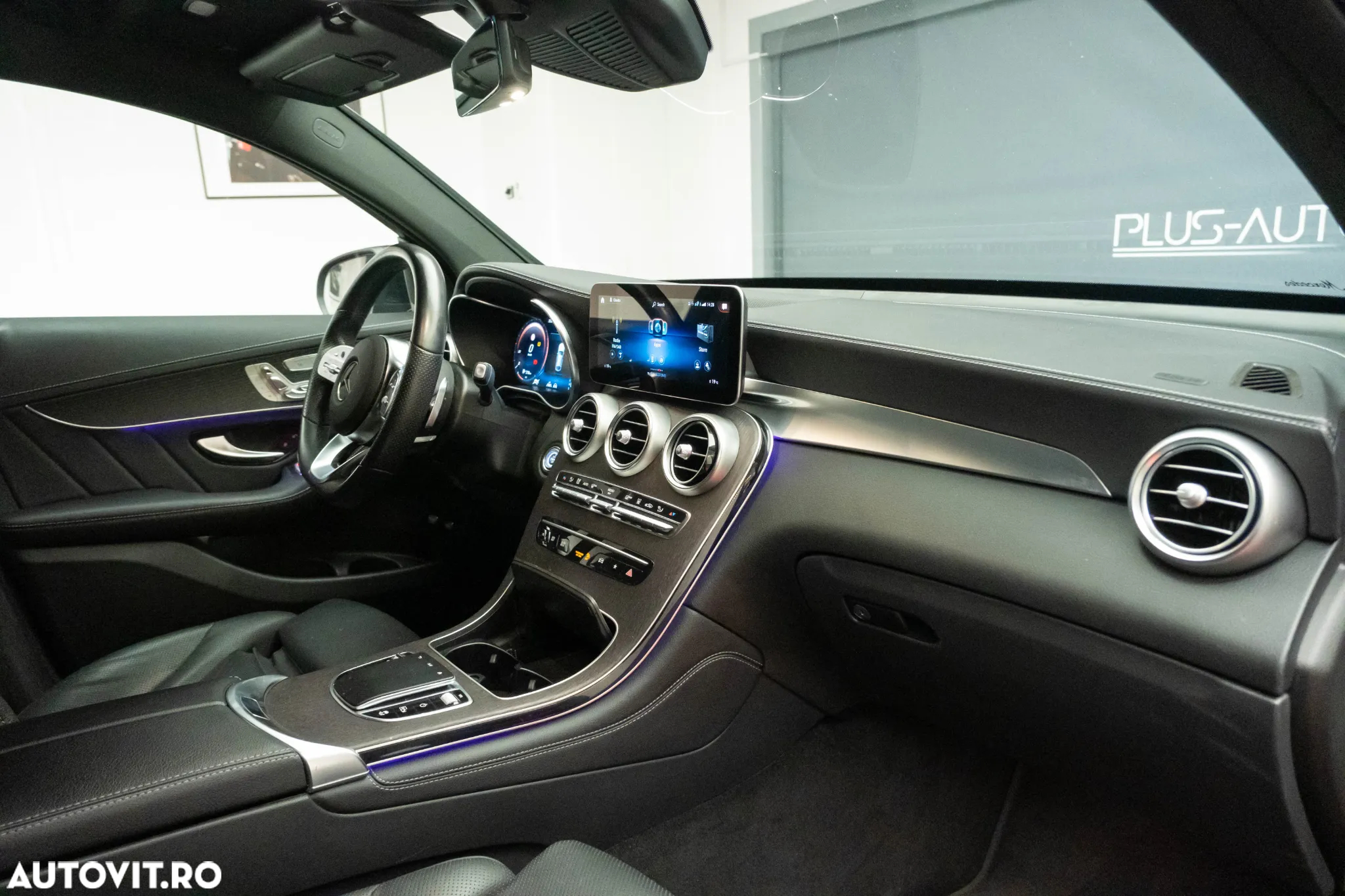 Mercedes-Benz GLC 300 e 4MATIC - 22