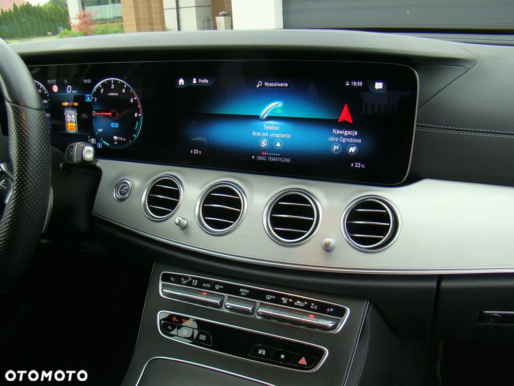 Mercedes-Benz Klasa E 300 de 4Matic 9G-TRONIC AMG Line - 38
