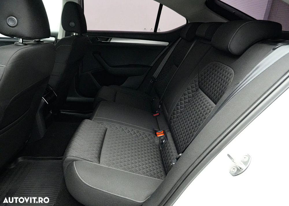 Skoda Superb 2.0 TDI DSG Ambition - 16