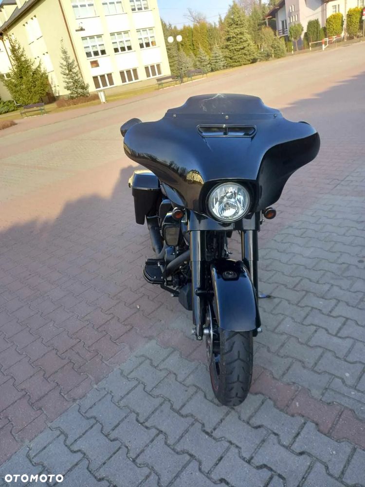 Harley-Davidson Touring Electra Glide - 11