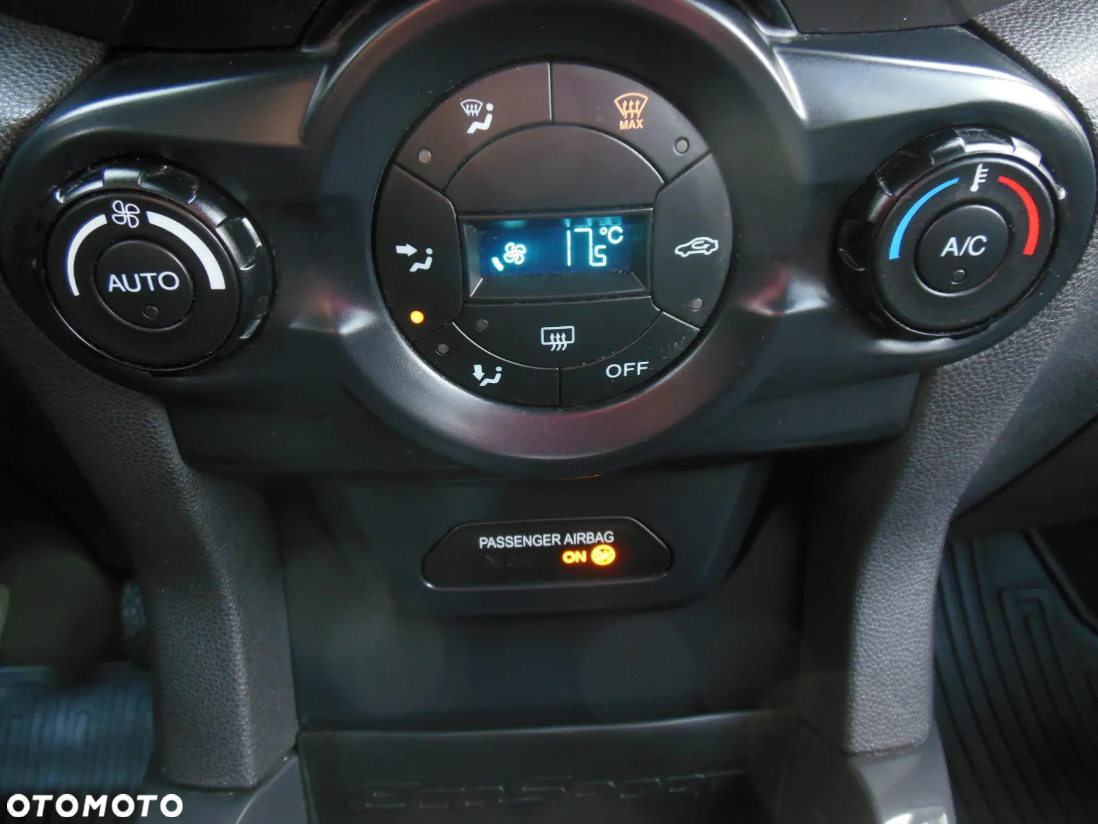 Ford EcoSport 1.0 EcoBoost TITANIUM - 11