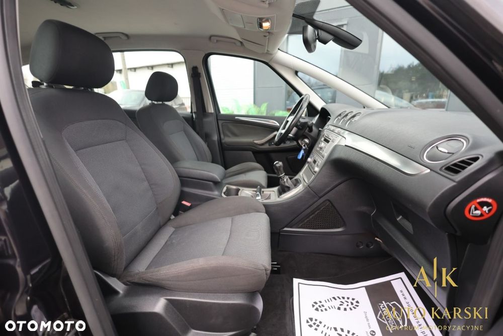 Ford S-Max - 33