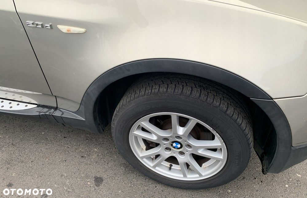 PROGI ALUMINIOWE LISTWY BŁOTNIKÓW BMW E83 X3 LIFT - 2