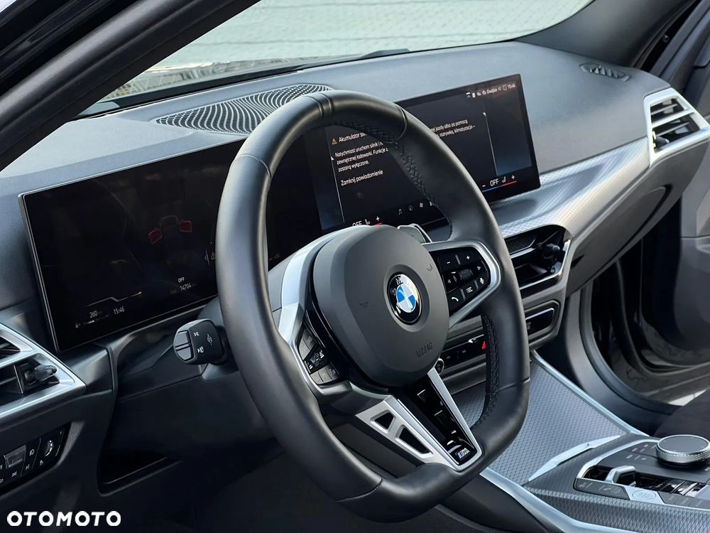 BMW Seria 3 330i xDrive M Sport - 25