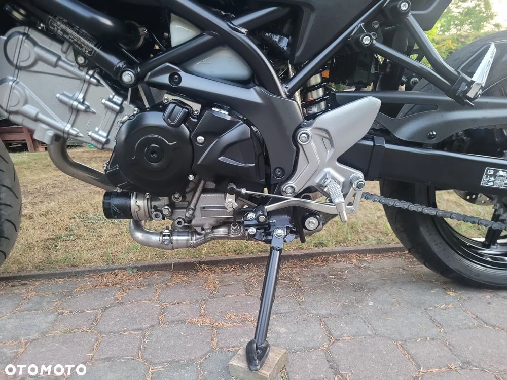 Suzuki SV - 23
