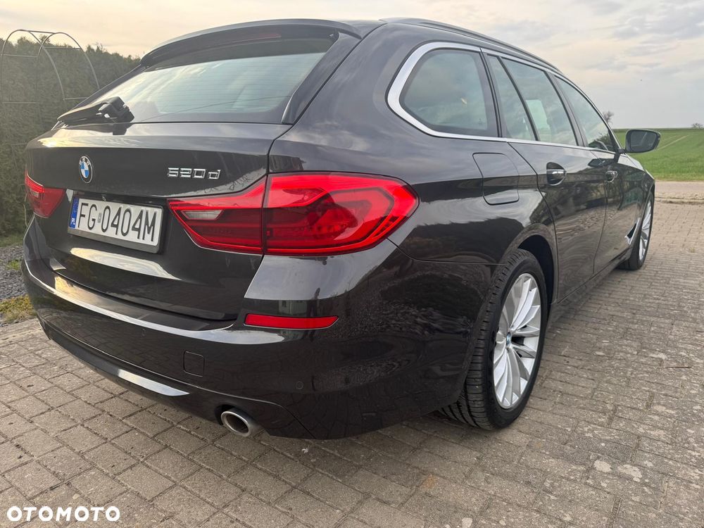BMW Seria 5 520d Luxury Line sport - 5