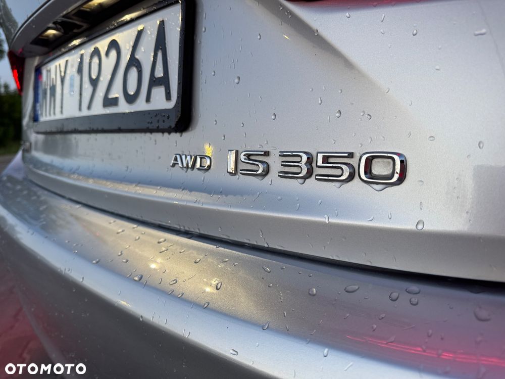 Lexus Inny - 30