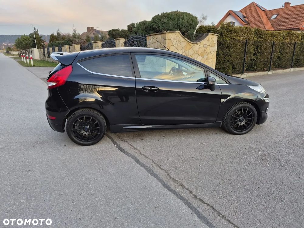 Ford Fiesta 1.25 Platinium X - 17