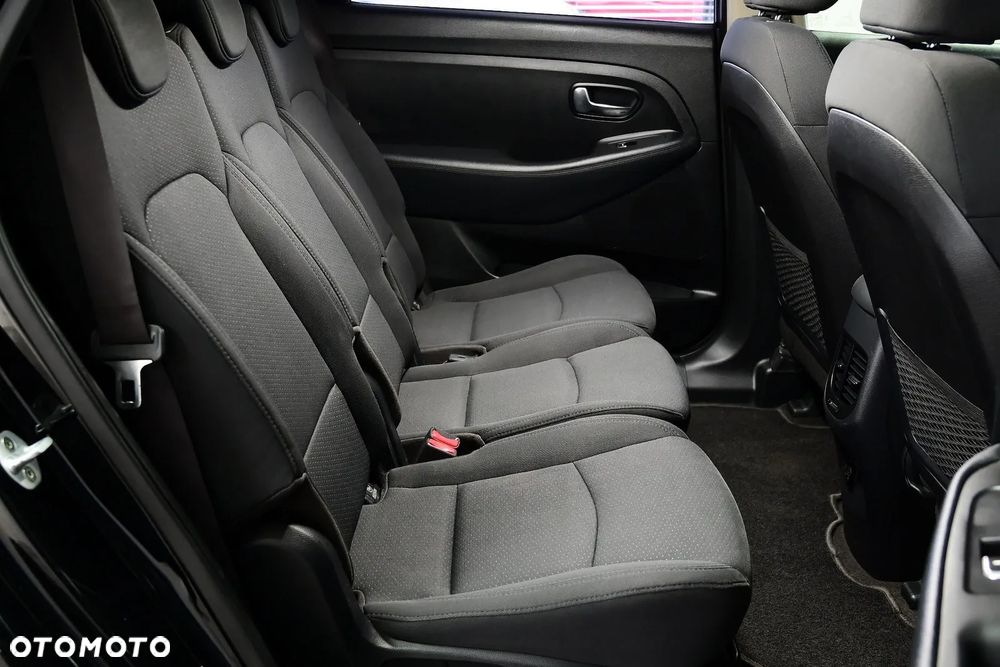 Kia Carens 1.6 GDI Edition 7 - 23