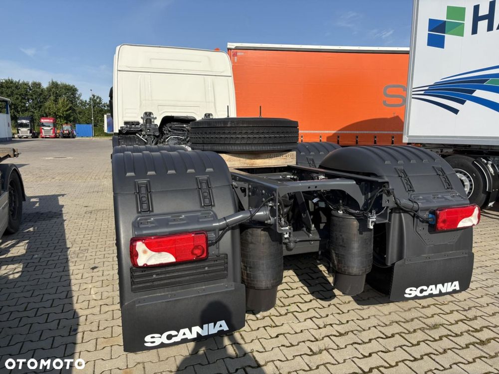 Scania L 340 B6x2*4NB - 11