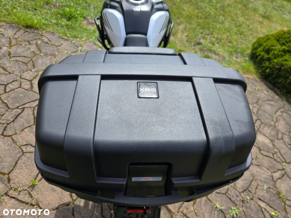Suzuki V-STROM - 8