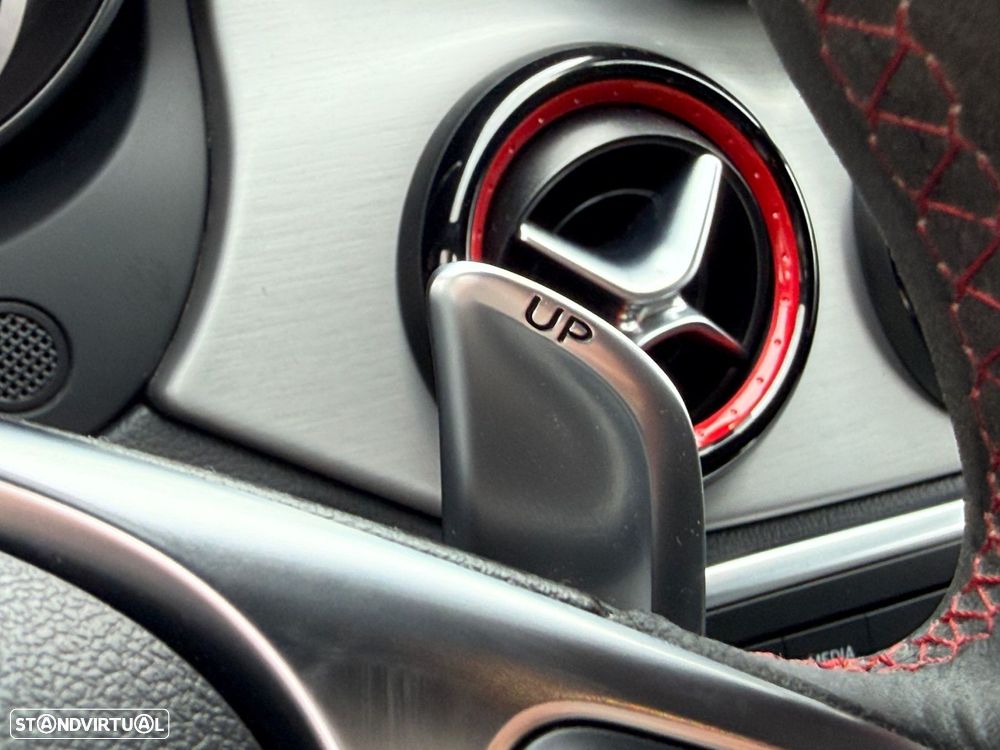 Mercedes-Benz CLA 45 AMG Shooting Brake 4-Matic - 14