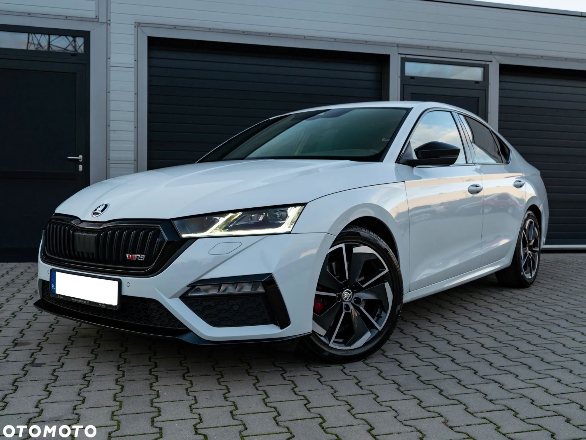 Skoda Octavia 2.0 TDI RS DSG - 1