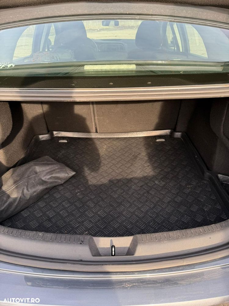 Renault Megane TCE GPF Zen - 23