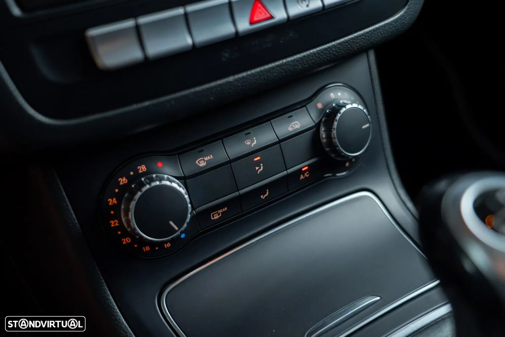 Mercedes-Benz B 180 d Style - 19