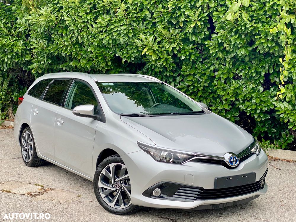 Toyota Auris - 2