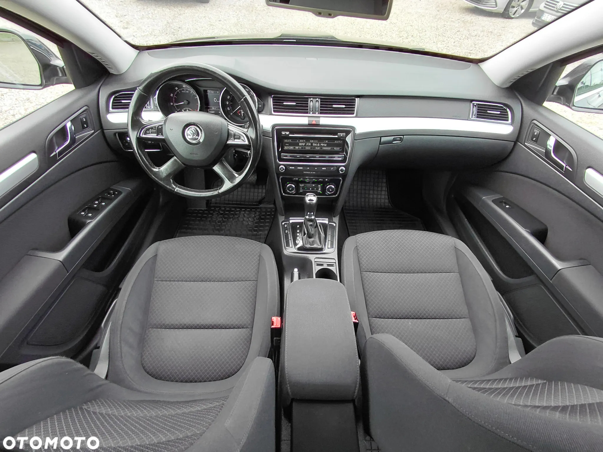 Skoda Superb 2.0 TSI Ambition DSG - 6