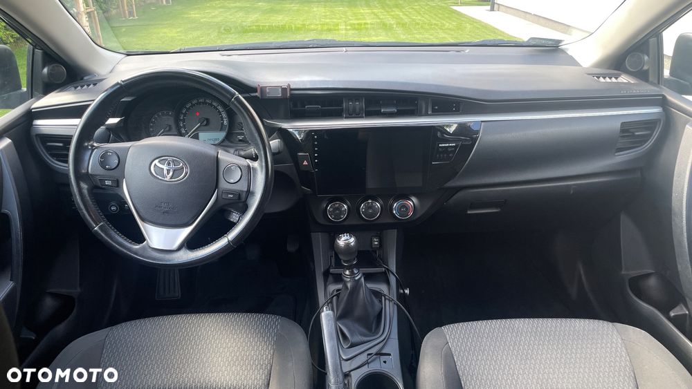 Toyota Corolla 1.33 Active - 12