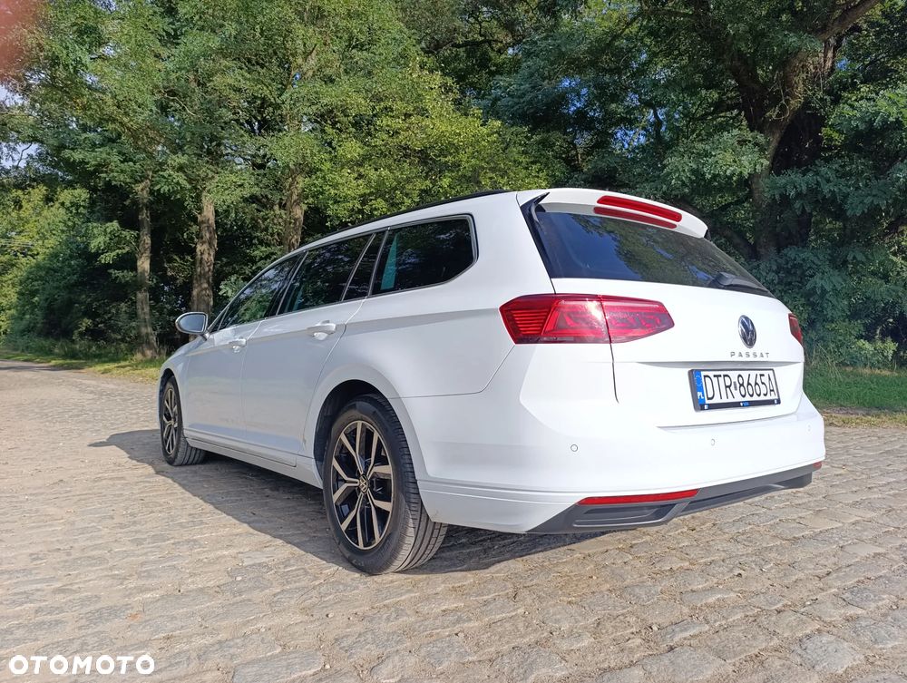 Volkswagen Passat 2.0 TDI Business DSG - 8