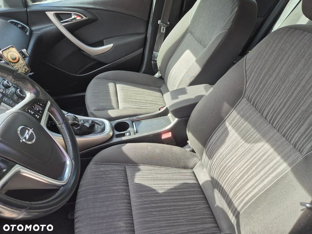 Opel Astra 1.6 - 18