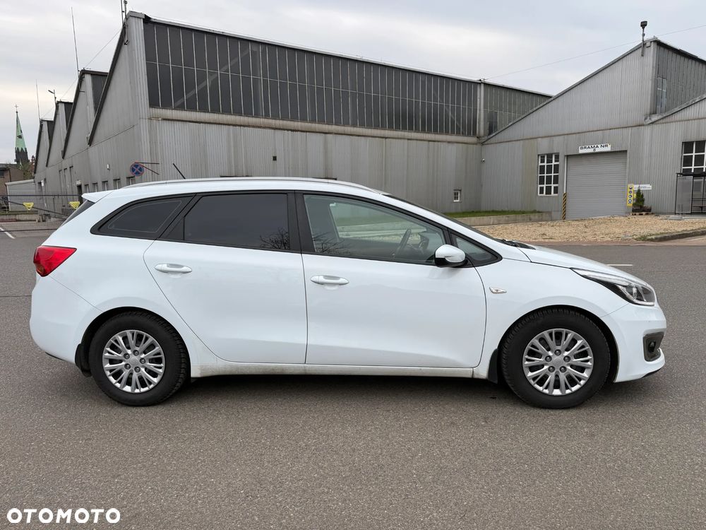 Kia Ceed 1.6 CRDi M - 4