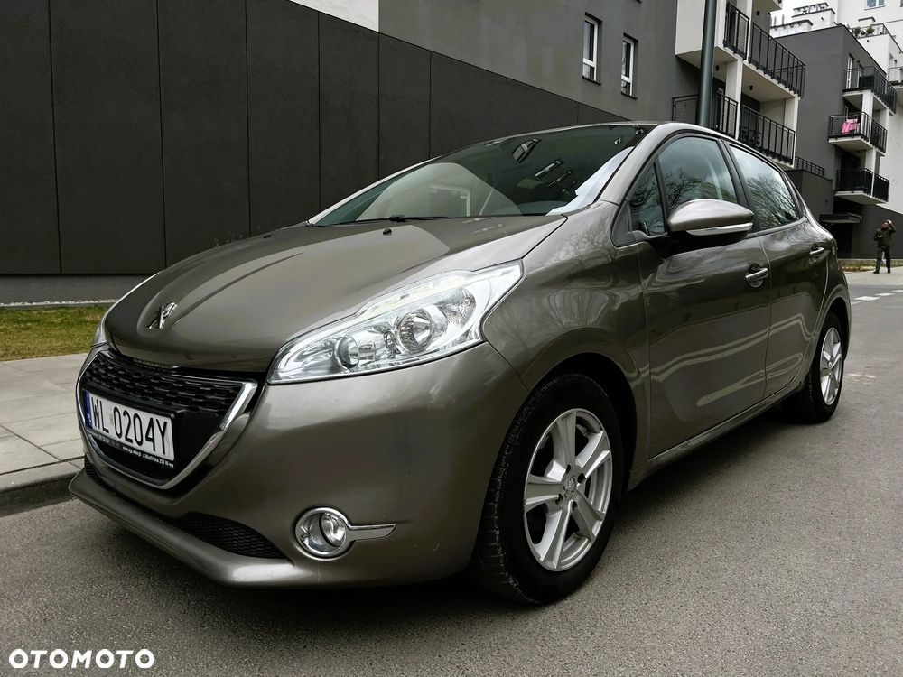 Peugeot 208 - 2