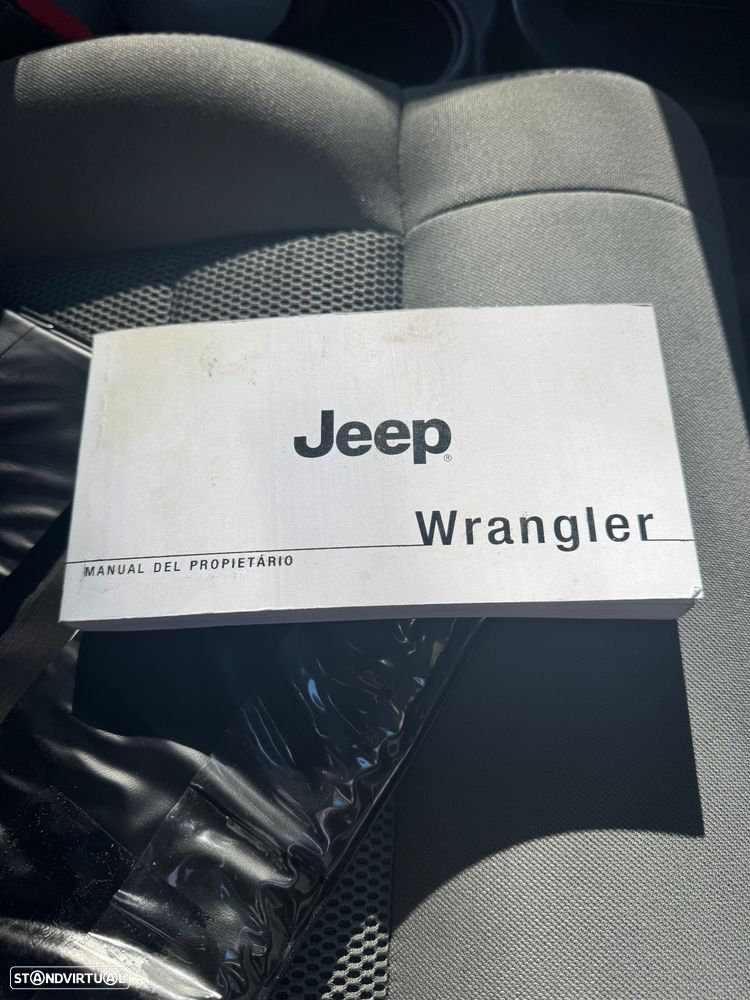 Jeep Wrangler 2.8 CRD ATX Sport - 54