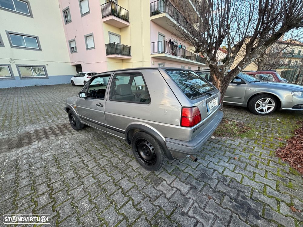 VW Golf 1.6 GTD - 4